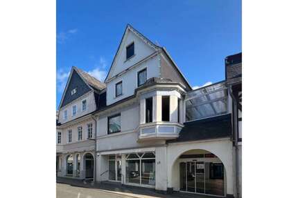 Haus zum Kaufen in Kastellaun 398.000,00 € 270 m²