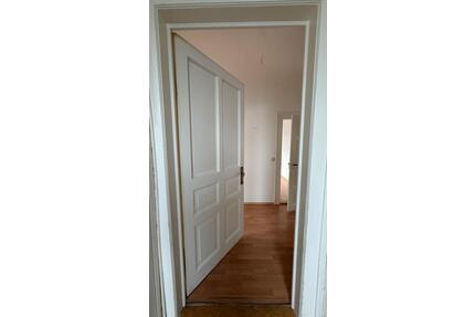 4 Raum Wohnung in Gotha Mitte - 700,00&nbsp;EUR Kaltmiete, ca.&nbsp; 96,00&nbsp;m&sup2; in Gotha (PLZ: 99867)