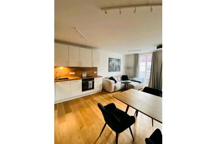 Neuwertige 2-Zimmer Wohnung mit Balkon, EBK, TG - altstadtnah - Kumhausen