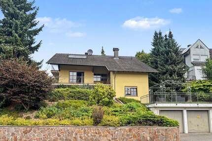Haus zum Kaufen in Mömbris 475.000,00 € 209 m²