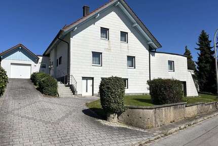 Haus zum Kaufen in Fürstenzell 340.000,00 € 211 m²