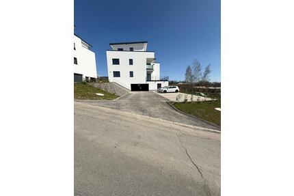 96qm 3-Zimmer- Wohnung mit Garten zu vermieten, Neubau - Wiehl