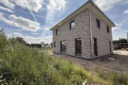 Haus zum Kaufen in Kastorf , Holst 555.000,00 € 136 m²