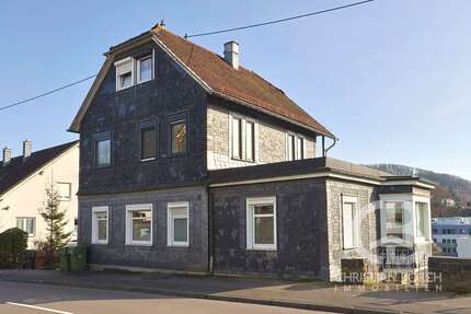 Haus zum Kaufen in Gummersbach 379.000,00 € 285 m²