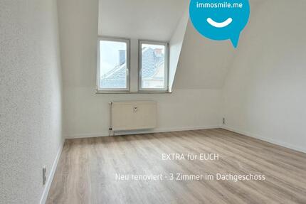 3-Raum • Dachgeschoss • schöner Grundriss • Bad mit Wanne • modernes Laminat • gepflegtes Haus - Chemnitz Ebersdorf