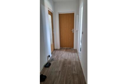 3 Raum Wohnung mit Balkon - 530,00&nbsp;EUR Kaltmiete, ca.&nbsp; 53,00&nbsp;m&sup2; in Spremberg (PLZ: 03130)