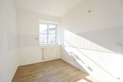 Wohnung zum Mieten in Chemnitz 252,00 € 49 m²