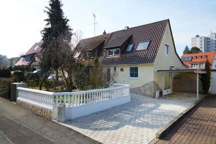 Haus zum Kaufen in Stuttgart 450.000,00 € 100 m²
