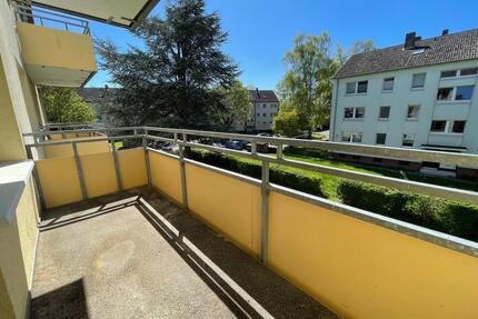 Schöne 2-Zimmer-Wohnung im 1. OG mit Balkon - Hildesheim Bockfeld