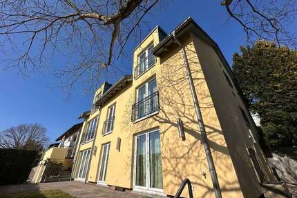 Haus zum Kaufen in Eppstein 945.000,00 € 250.4 m²