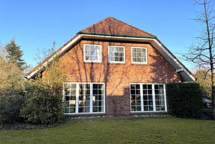 Familienfreundliches Einfamilienhaus in schöner Wohngegend nahe dem Hössenzentrum Westerstede!