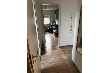 Moderne 2-Zimmer-DG-Wohnung mit EBK in Großheubach zu vermieten