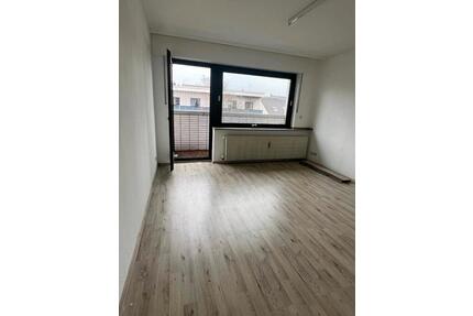 2-Zimmer-Wohnung mit Balkon im 3. Obergeschoss in Zentraler Lage - Oberhausen