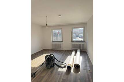 Erdgeschosswohnung mit Balkon und Tageslichtbad. Zentraler geht es kaum - Hildesheim Mitte