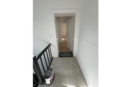 TOP Sanierte Wohnung - 600,00&nbsp;EUR Kaltmiete, ca.&nbsp; 50,00&nbsp;m&sup2; in Krefeld (PLZ: 47798)