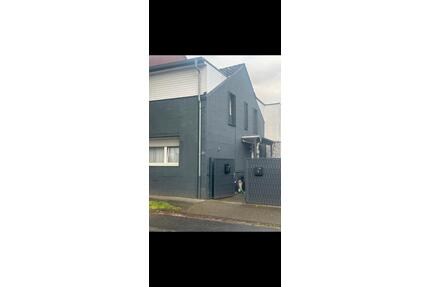 Haus in Dinslaken-Bruch Terrassen Garage Modern