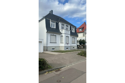 Erstbezug im begehrten Dichterviertel: 4‑Raum‑Wohnung mit Garten - Bernburg (Saale)