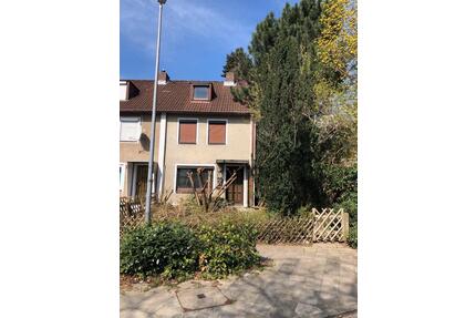 Endreihenhaus - 94.000,00&nbsp;EUR Kaufpreis, ca.&nbsp; 107,00&nbsp;m&sup2; in Stade (PLZ: 21682)