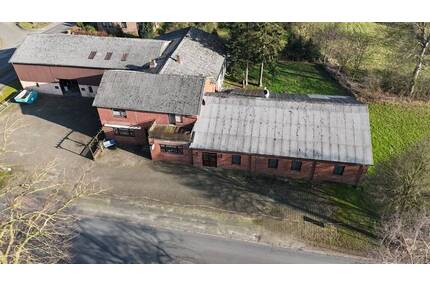 Ehemalige Gaststätte mit großzügigem Grundstück sowie über 1200m² Nutzfläche! - Großenrade