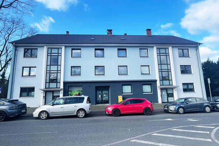 Mehrfamilienhaus mit 12 WE + 2 WE Ausbaureserve im DG 1GE 6 Garagen - Haan