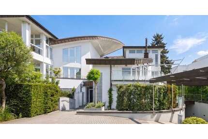 Wohnung zum Mieten in Düsseldorf-Niederkassel 3.580,00 € 159 m²