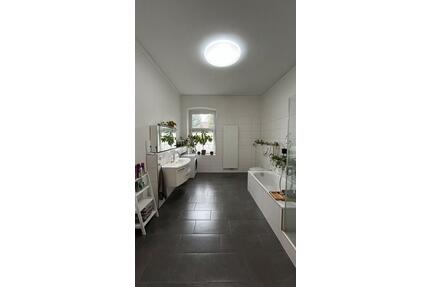 Großzügige helle 4,5 Zimmer Altbauwohnung zu vermieten - Herne Wanne