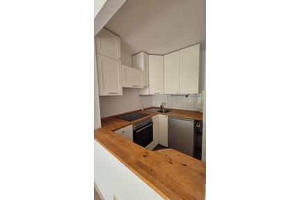 Gepflegte und helle 2-Zimmer-Wohnung mit EBK und Balkon in Worms - Gernsheim
