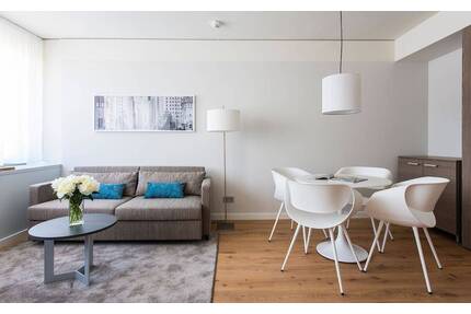 Modern möblierte 1,5-Zimmer-Wohnung mit Einbauküche und freiem W-Lan, Innenstadtlage - Frankfurt am Main