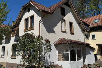 Ideal für den Handwerker - Charmante Doppelhaushälfte mit Altbauflair in ruhiger Lage - Lüdenscheid Oberrahmede