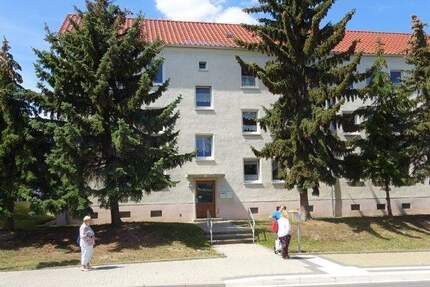 Mit schönem Südwestbalkon:Zeitzerstr. 81, 60,28 m² OG 2 rechts - Weißenfels