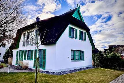 Exklusive Reetdachimmobilie im Ostseebad Glowe
