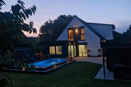 zwei Luxushäuser mit Pool - 760.000,00&nbsp;EUR Kaufpreis, ca.&nbsp; 247,00&nbsp;m&sup2; in Didderse (PLZ: 38530)