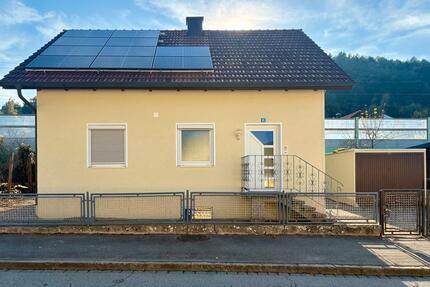 5-Zimmer-Einfamilienhaus mit Balkon, Garten und Garage - Vilshofen an der Donau