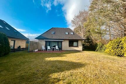 EFH mit Garage und Garten 5 Zimmer - Bönningstedt