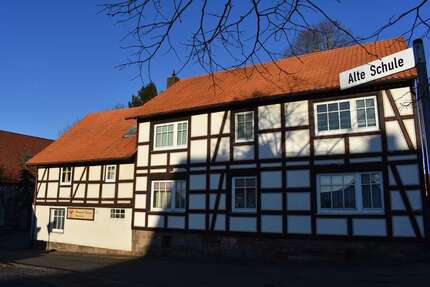 Haus zum Kaufen in Adelebsen 289.000,00 € 157 m²