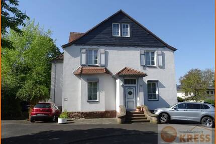 Reserviert! Bereits teilweise modernisiertes Wohnhaus, wunderschöner großer Garten in Bahnhofsnähe - Steinau an der Straße