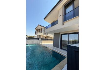 Didim ALTINKUM Villa - 380.000,00&nbsp;EUR Kaufpreis, ca.&nbsp; 270,00&nbsp;m&sup2; in Wissen (PLZ: 57537)