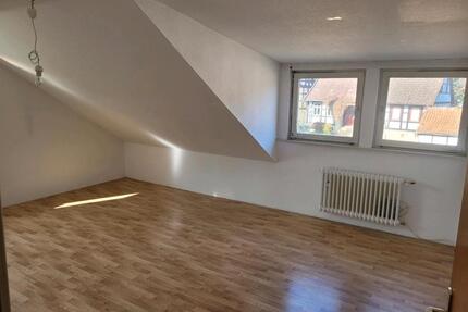 3 Zimmer Dachgeschoss Wohnung in Glashütte - Lamspringe