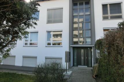 N-Katzwang: Gehobene 2-Zimmer-DG-Wohnung (u.a. mit Parkett, Granit, hell usw.) | Top! | von Privat - Nürnberg