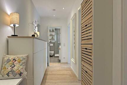 Saniert, zentral, mit Balkon und Stellplatz - Hamburg Fuhlsbüttel