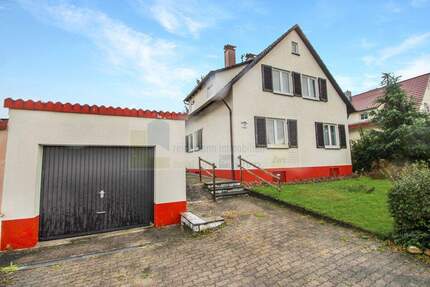 Freistehendes und familienfreundliches Wohnhaus mit Garage in beliebter Lage von Rottweil-Göllsdorf! - Rottweil / Göllsdorf