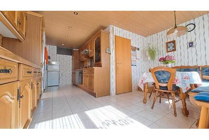 Geräumiges Zwei-Mehrfamilienhaus mit Potenzial, provisionsfrei - Ottweiler