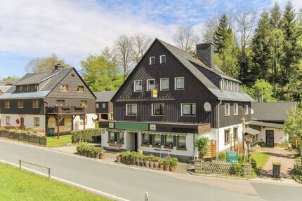 MFH mit 3 WE und 1 GE sowie Top-Potenzial zur flexiblen Nutzung in naturnaher Lage - Hermsdorf/Erzgebirge