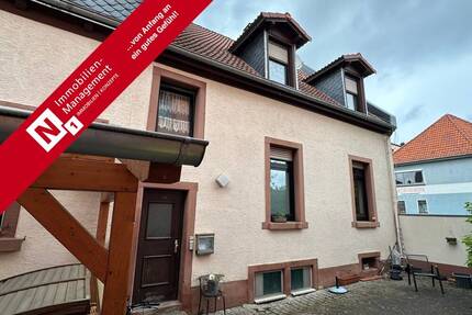 NEUER PREIS - Vermietetes Zweifamilienhaus in Altstadtnähe mit Ausbaureserve im Dachboden - Kaiserslautern Innenstadt