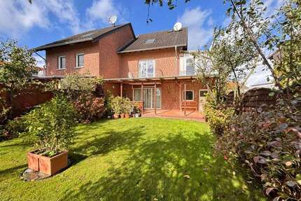 Haus zum Kaufen in Neuss 649.000,00 € 151.06 m²