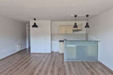 Wohnung zum Kaufen in Limbach-Oberfrohna 47.000,00 € 60 m²