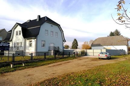 Stilvoll saniertes Herrenhaus auf 3.794 m² Grundstück - Templin