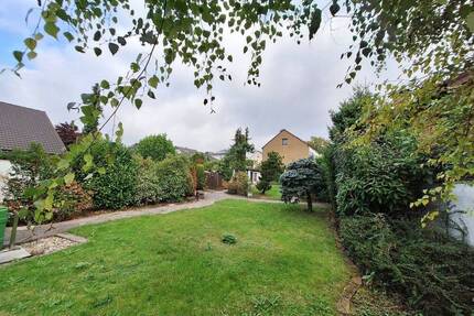 Idyllisches Grundstück in ruhiger Lage - Platz für Ihr individuelles Zuhause - Hofheim am Taunus / Diedenbergen