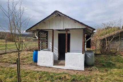 Ruhiger Garten zu verpachten - 80,00&nbsp;EUR Kaltmiete, ca.&nbsp; 0,00&nbsp;m&sup2; in Laubach (PLZ: 35321)