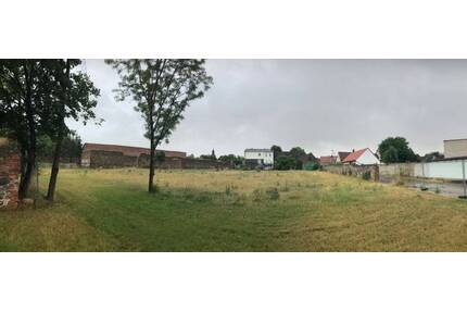 ZFH, 2 EFH und großes Baugrundstück für 5 EFH! - Möckern - Stegelitz